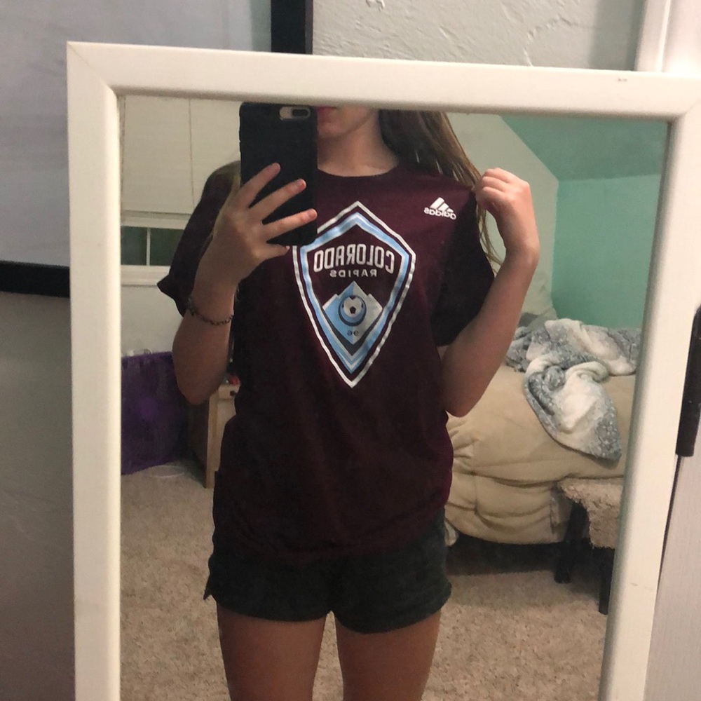 Adidas tee